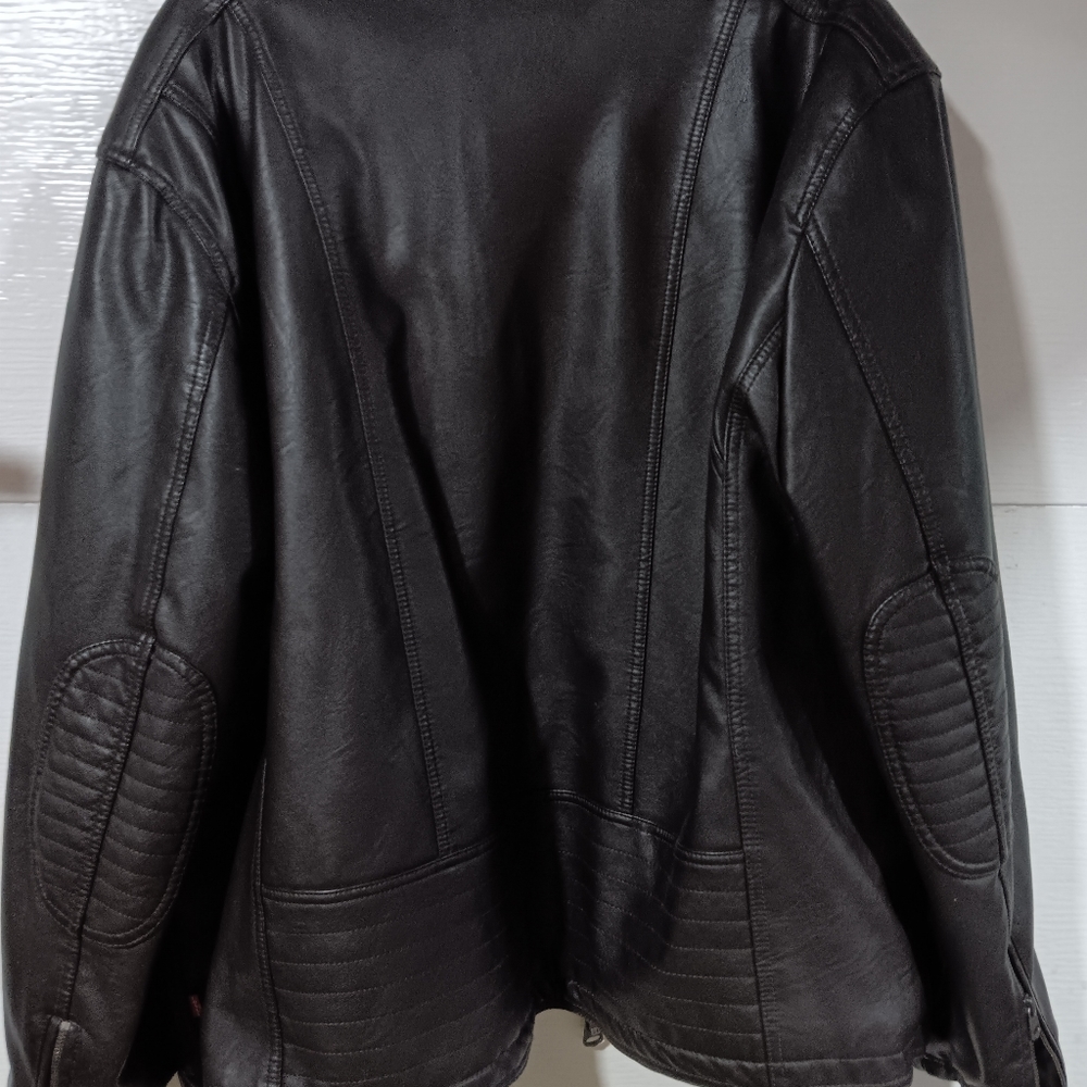 Levi Jacket - Picture 5 of 6
